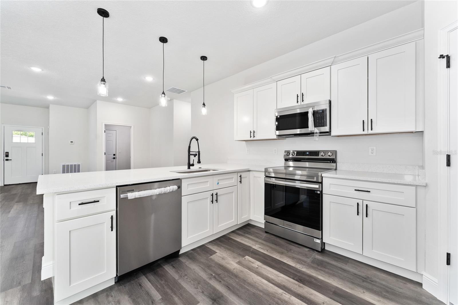 MARION OAKS UN 06 - Residential