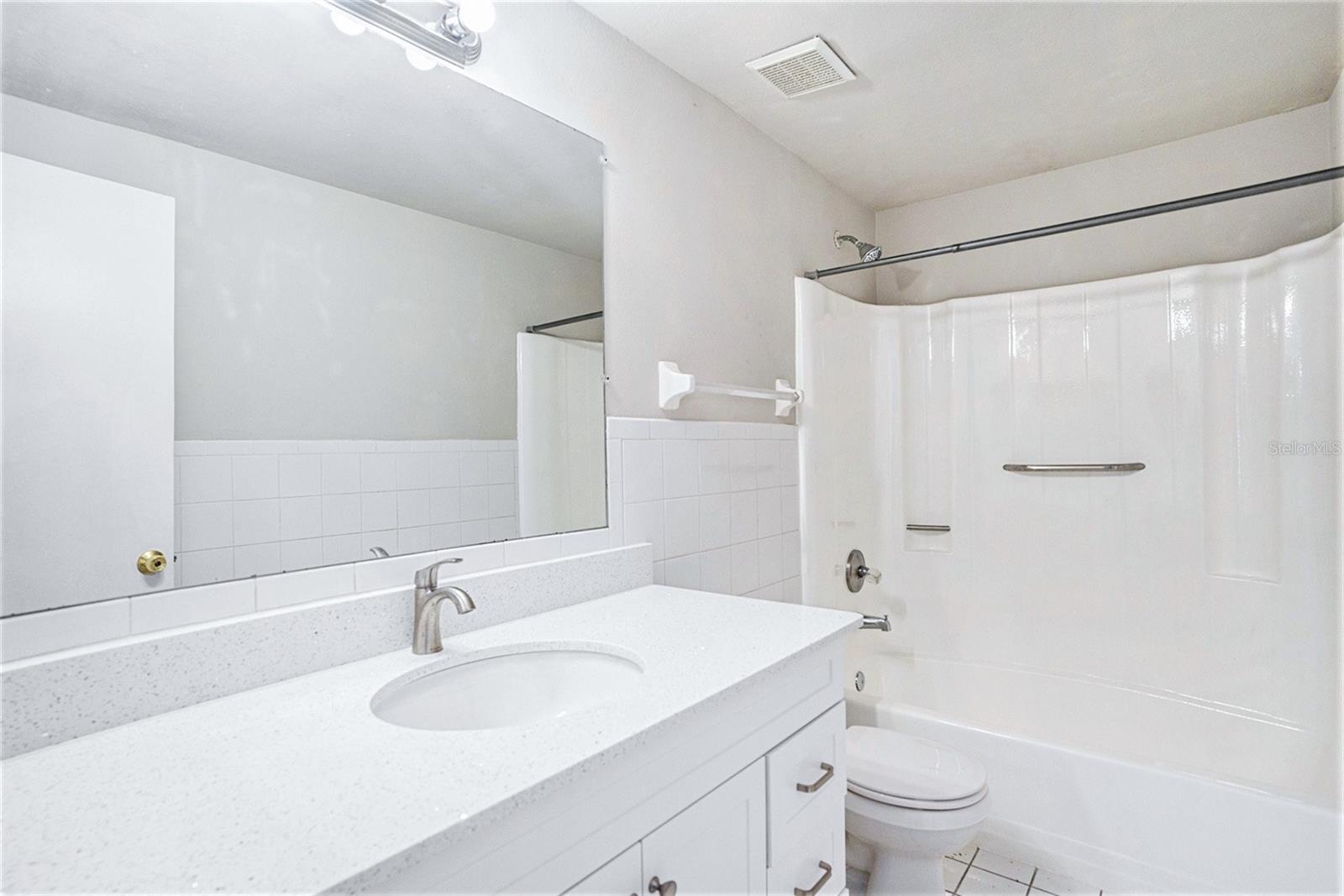 WOOD LAKE PH 1 UNIT 4B - Residential