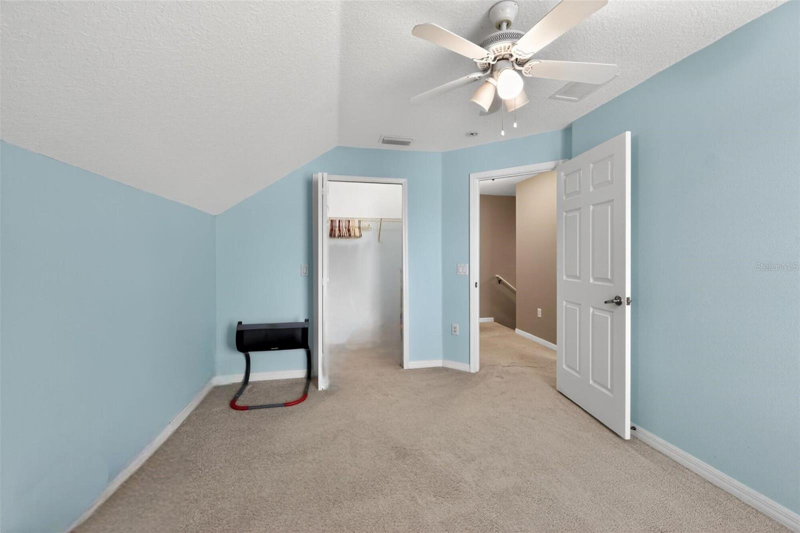 OAK TRACE - Residential