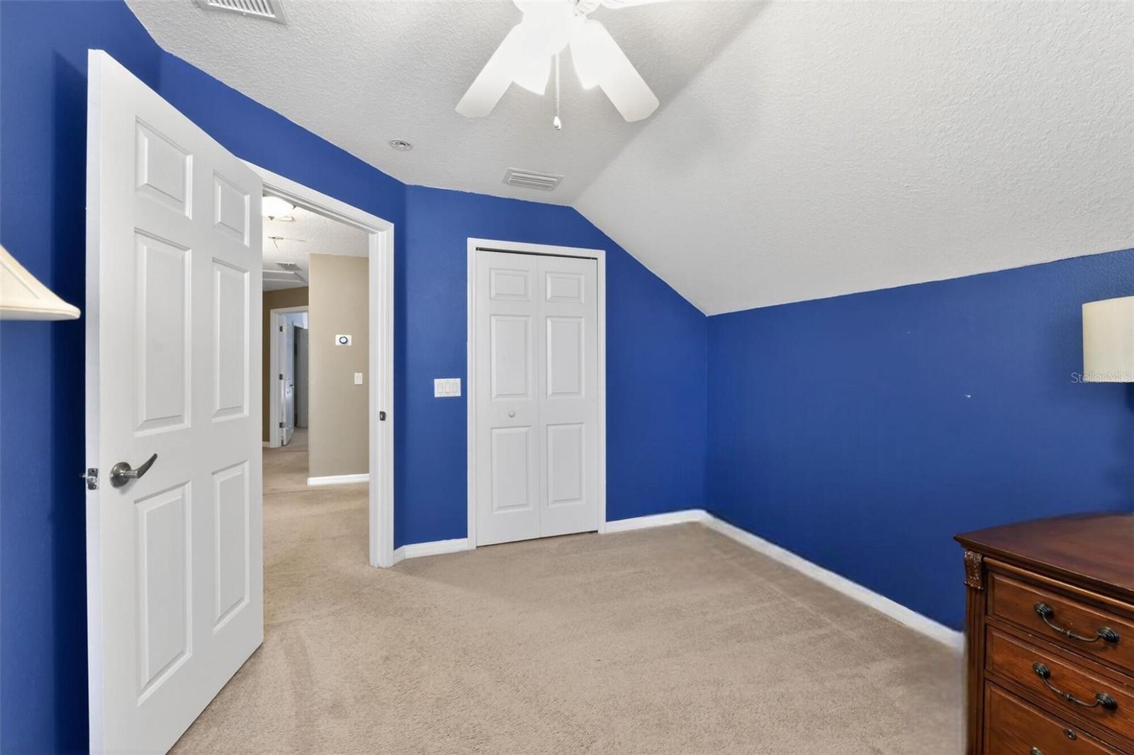 OAK TRACE - Residential