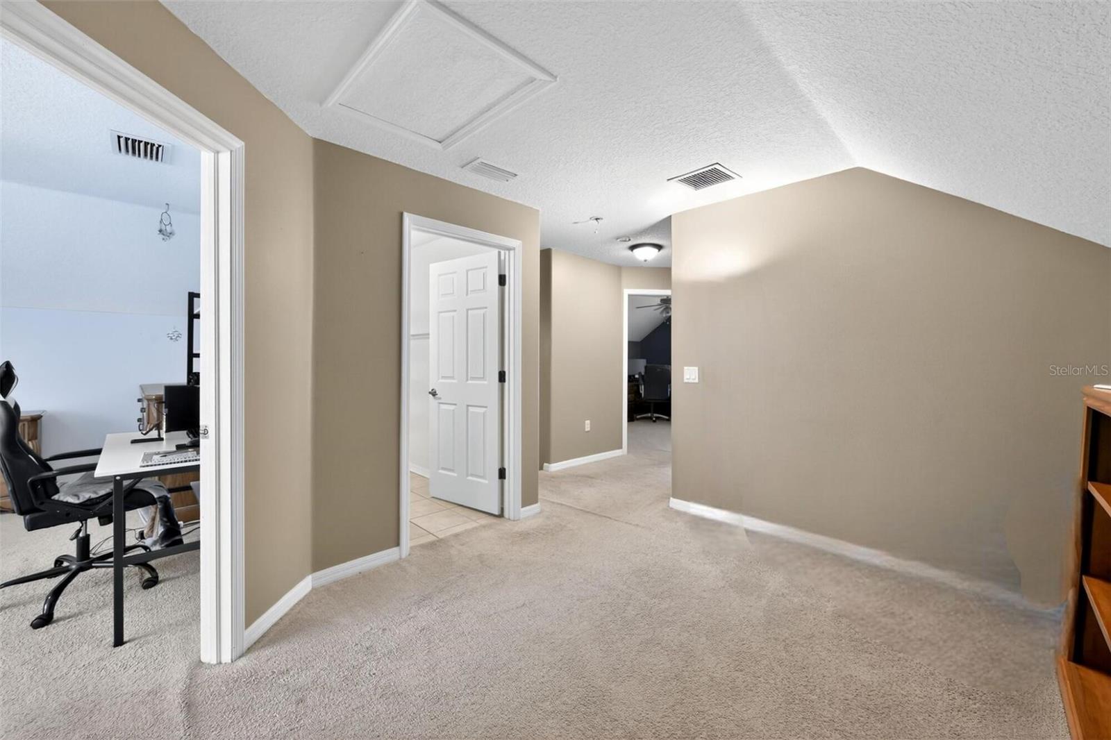 OAK TRACE - Residential