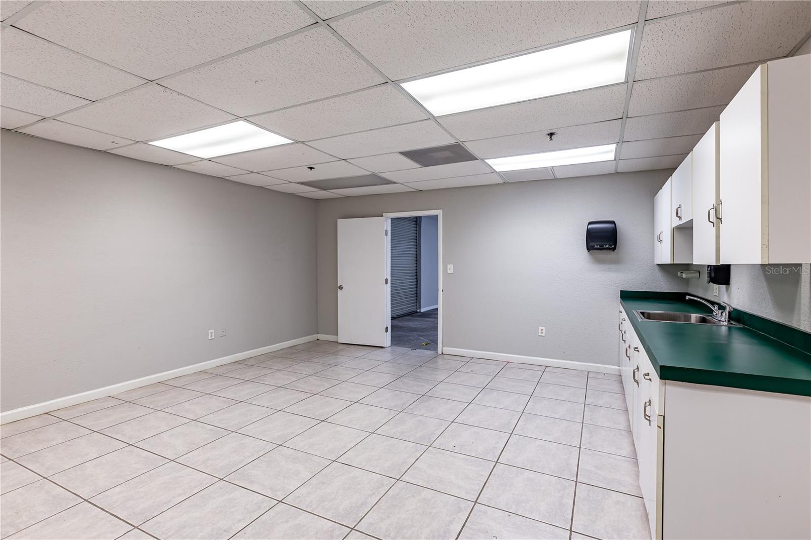 UNPLATTED - Commercial Lease