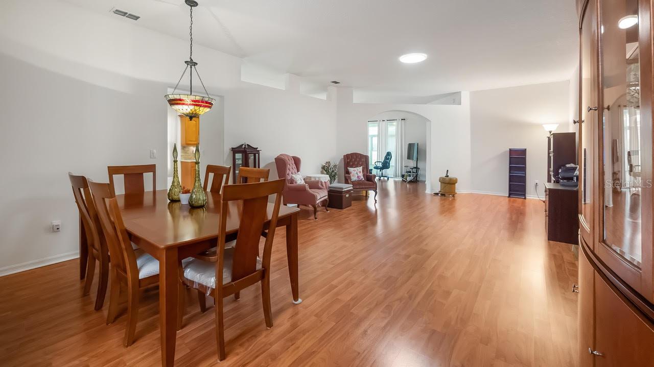 CLERMONT HUNTINGTON AT KINGS RIDGE - Residential