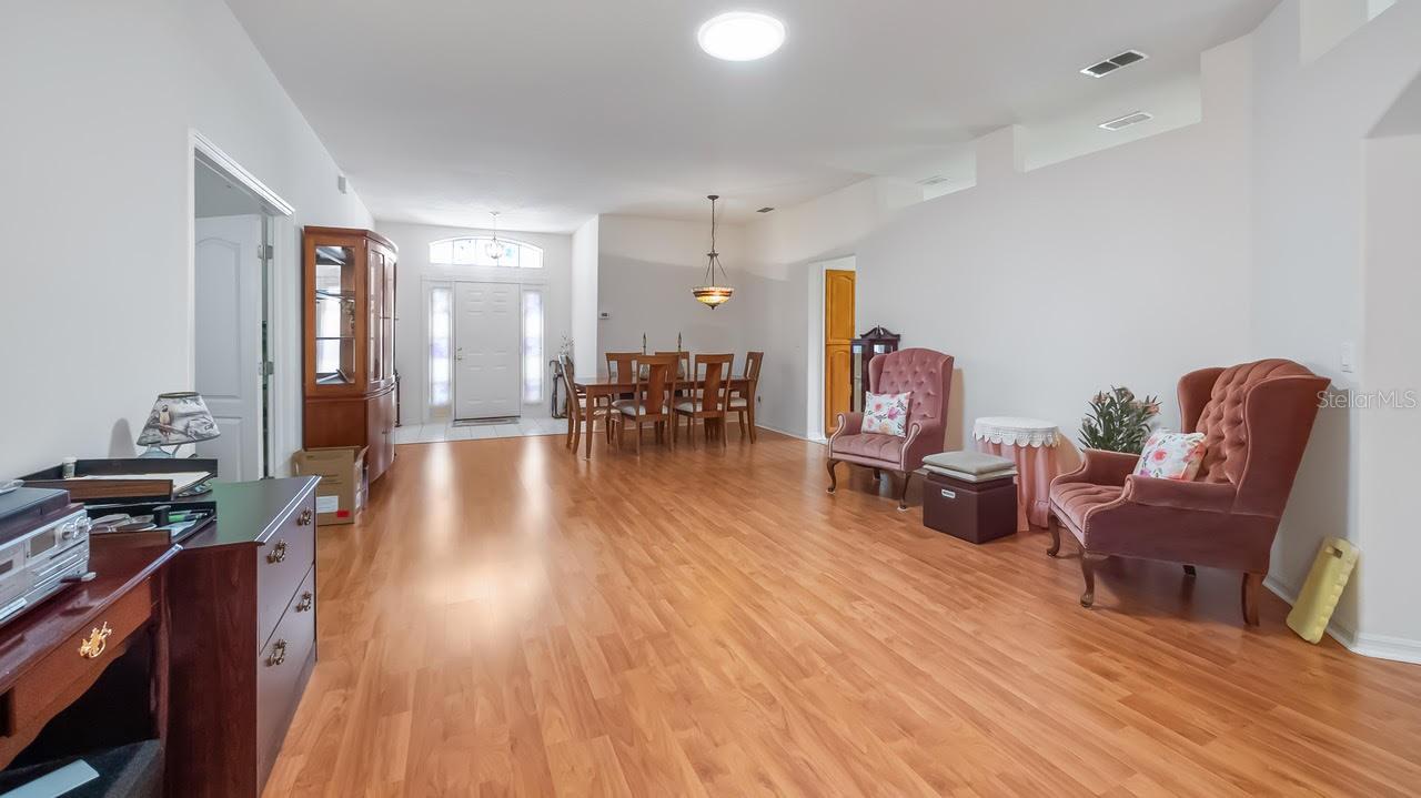 CLERMONT HUNTINGTON AT KINGS RIDGE - Residential