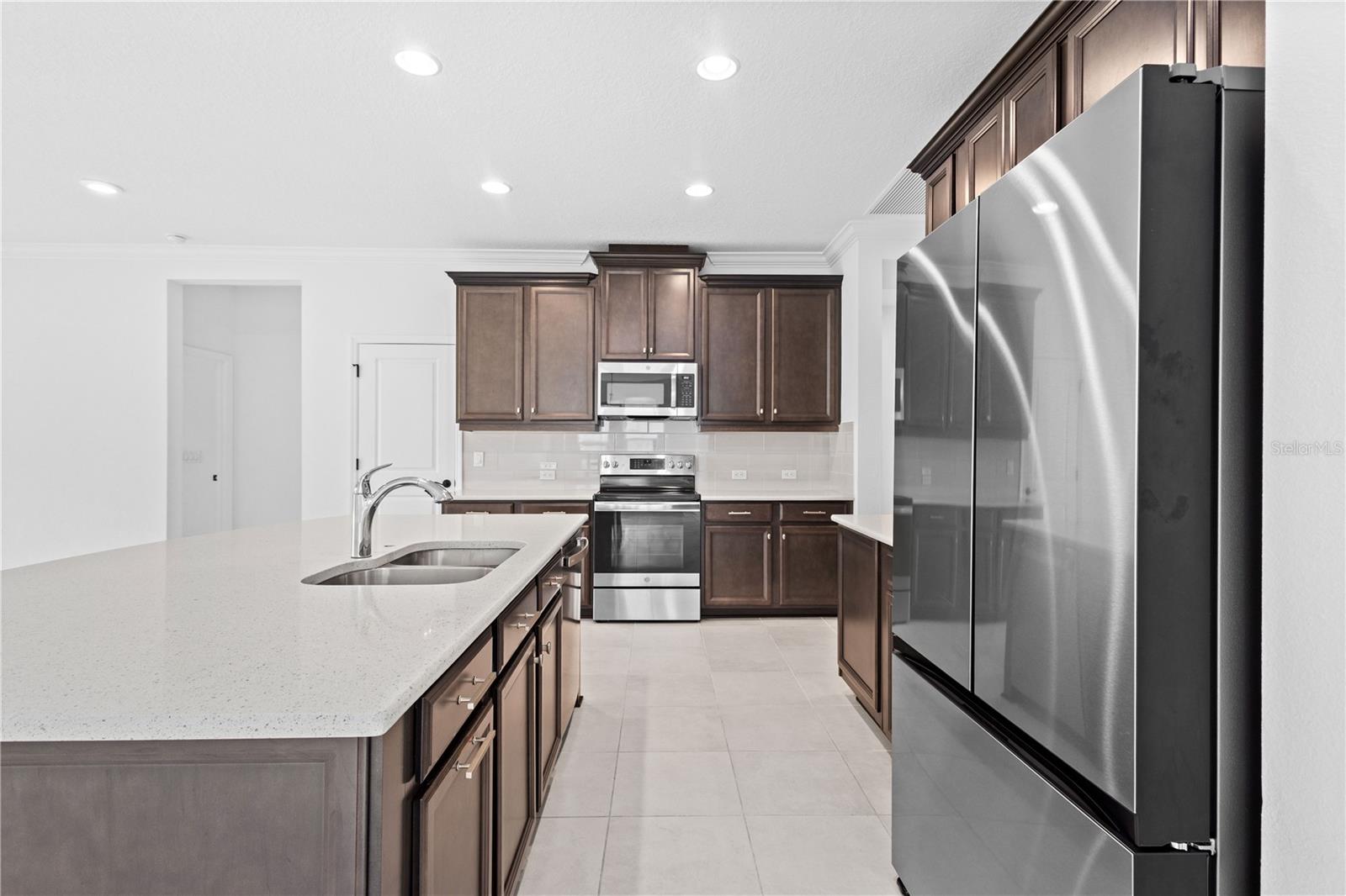 926 FERNLEAF RUN