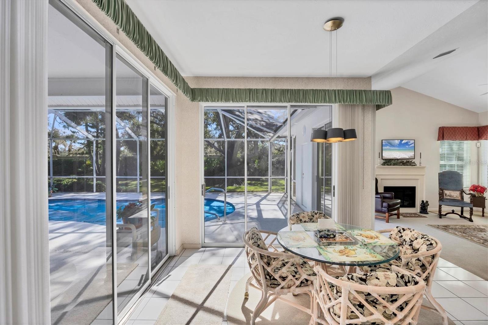 DEER CREEK - Residential