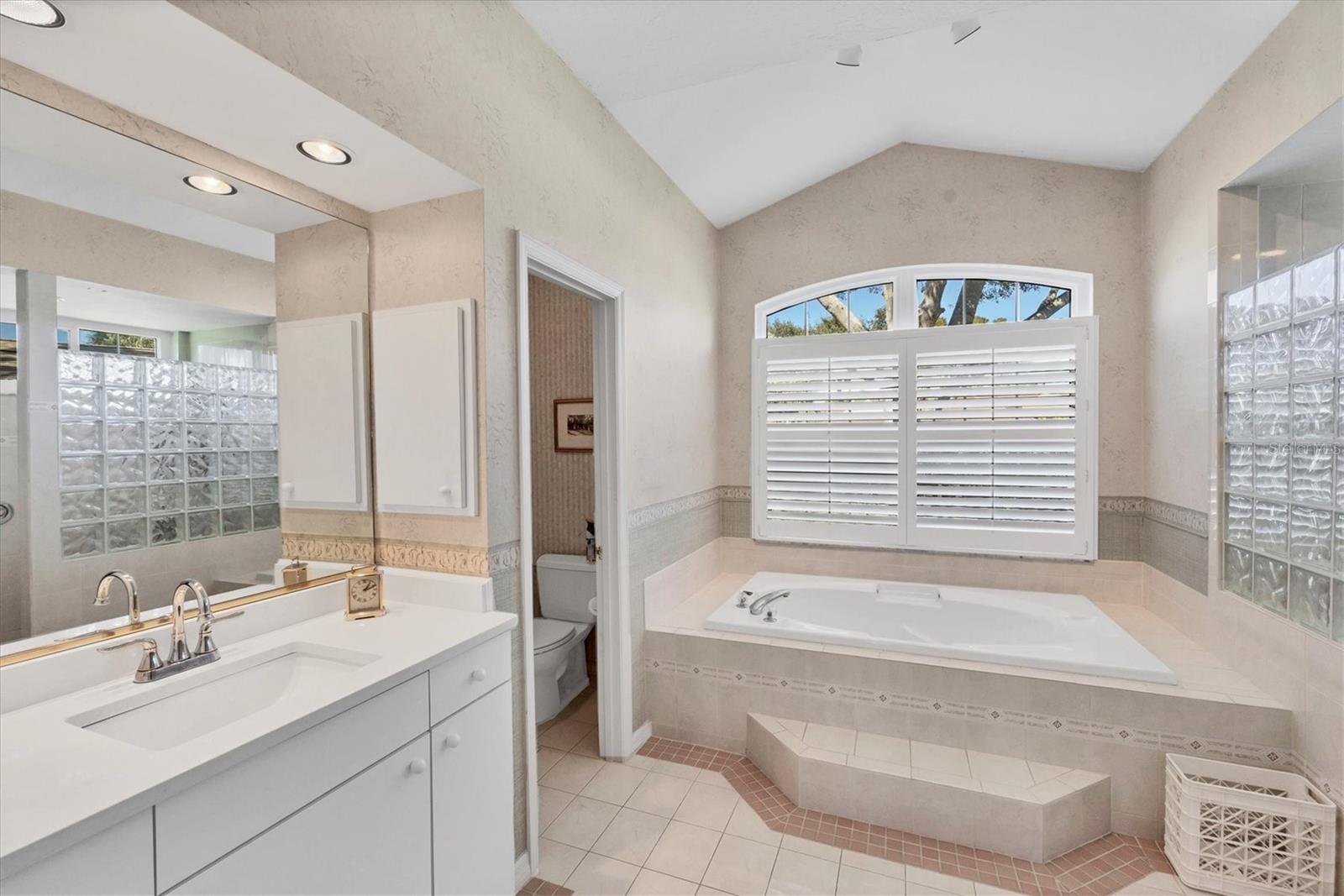 DEER CREEK - Residential