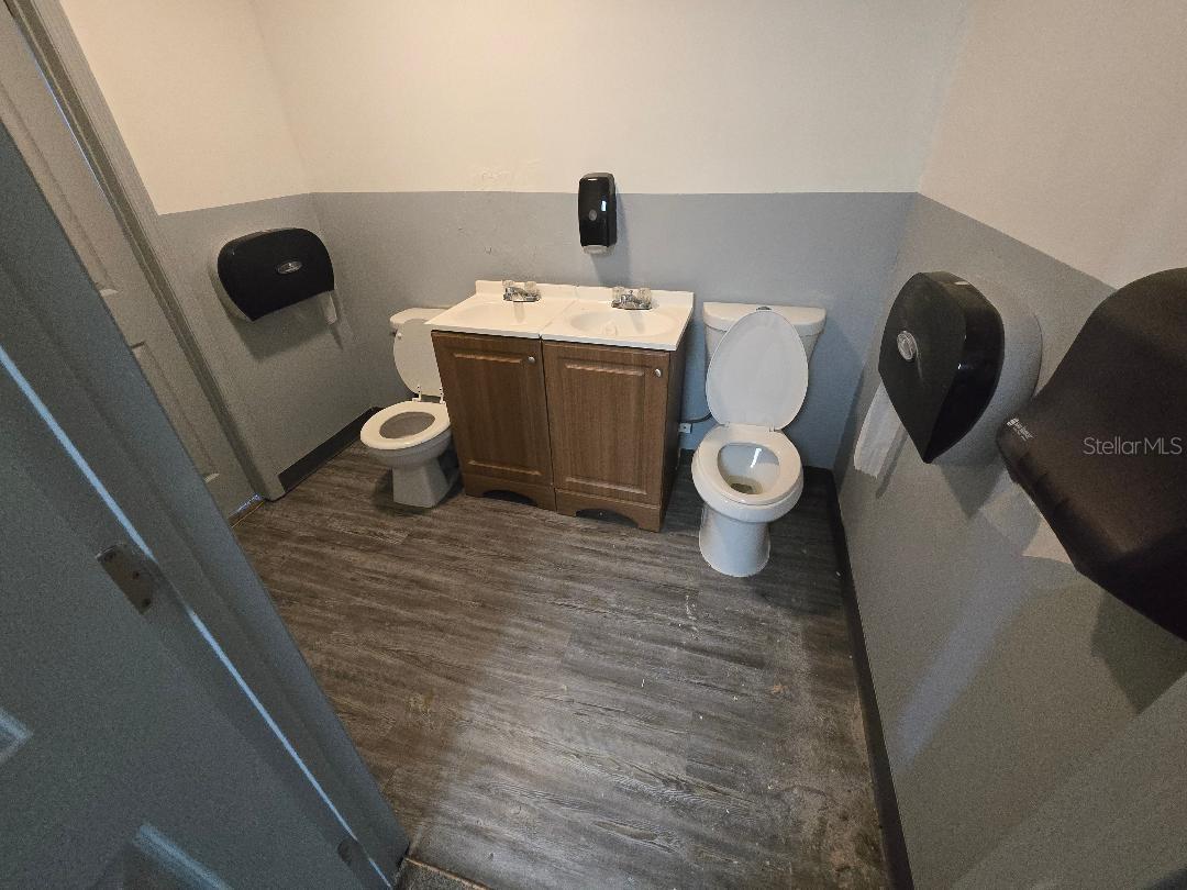 TAMPA TARPON SPGS LAND CO - Commercial Sale