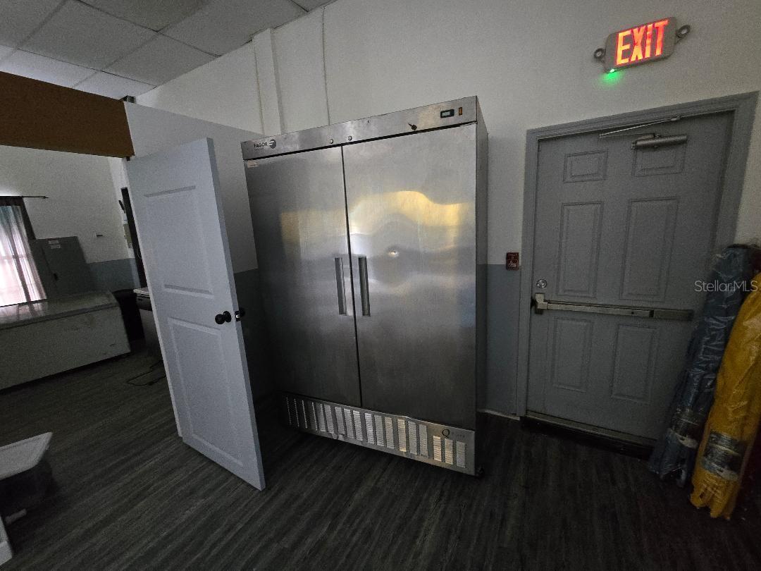 TAMPA TARPON SPGS LAND CO - Commercial Sale