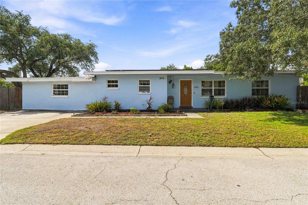 Photo of 801 51st Avenue S, St Petersburg, FL 33705 (MLS # D6148979)