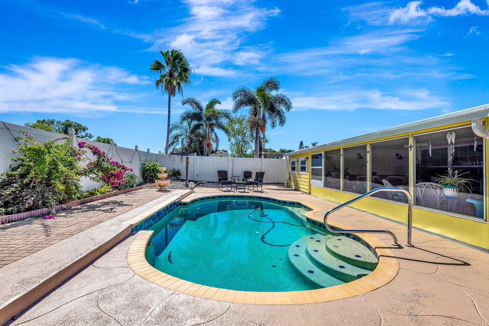 SANDPOINTE 1ST ADD - Residential