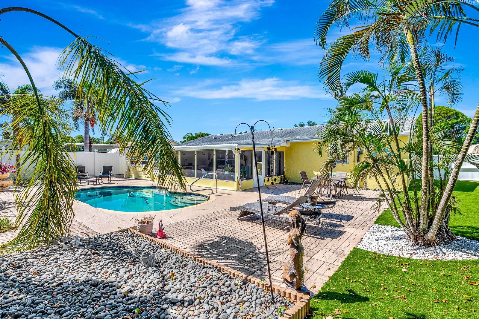 SANDPOINTE 1ST ADD - Residential