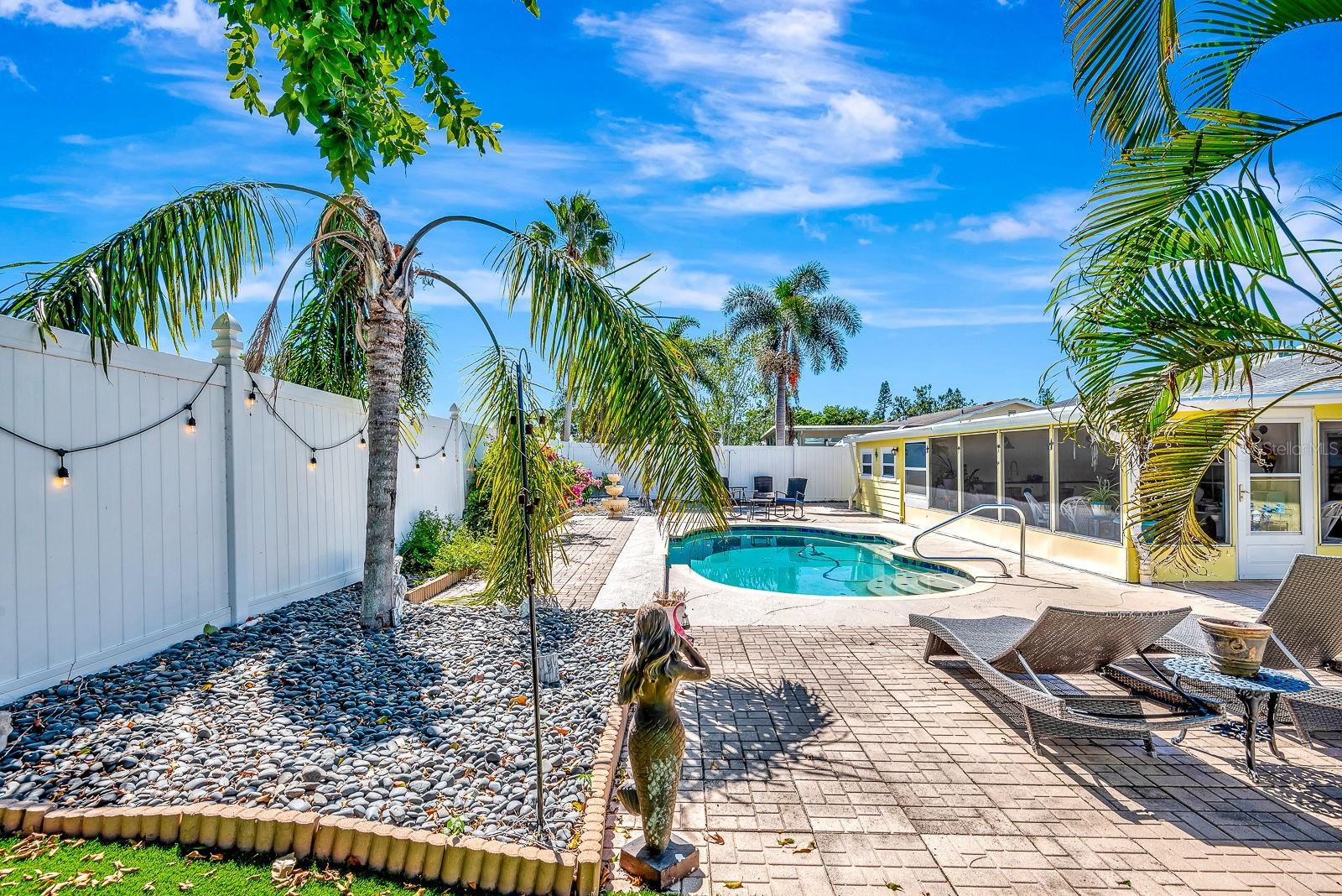 SANDPOINTE 1ST ADD - Residential