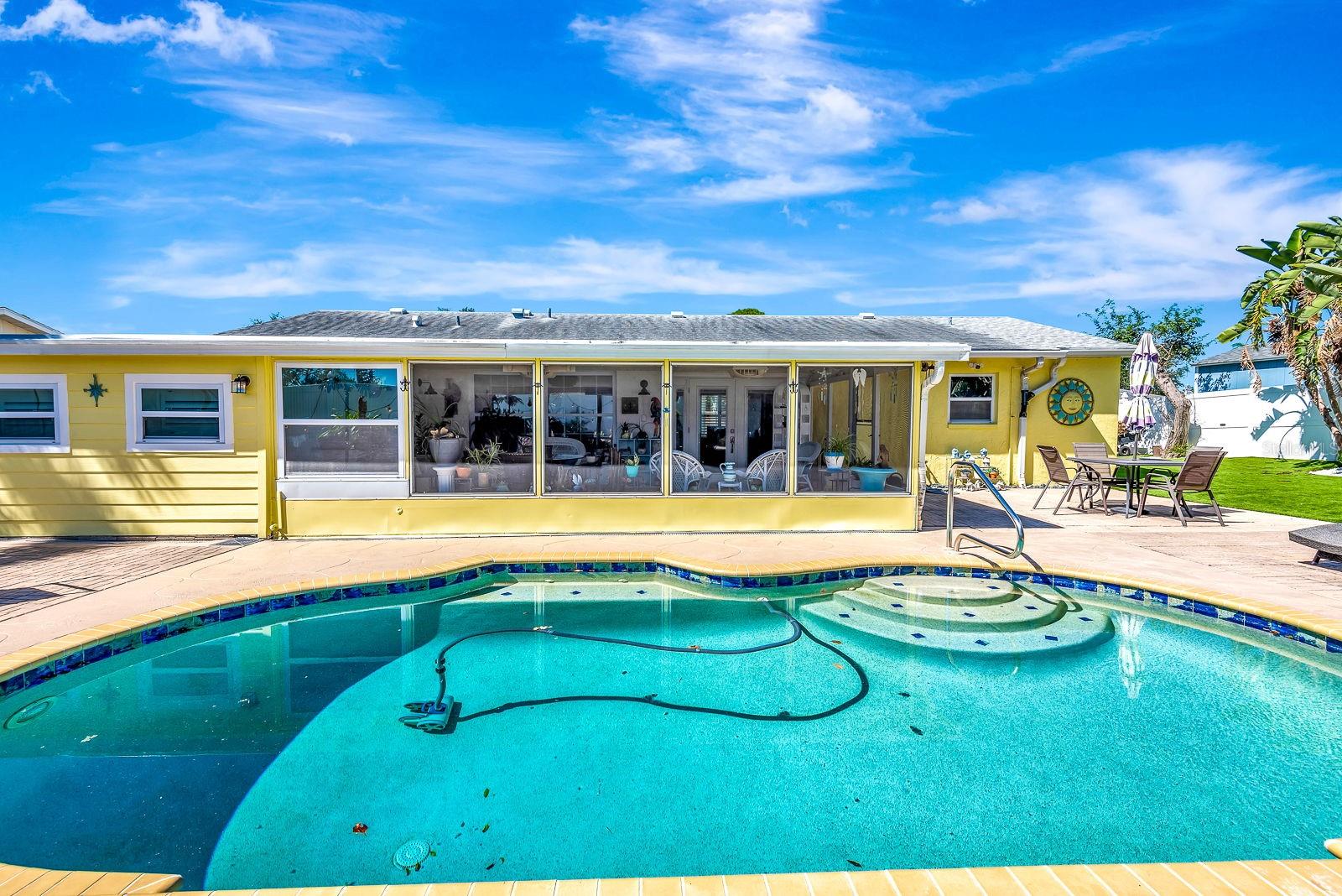 SANDPOINTE 1ST ADD - Residential