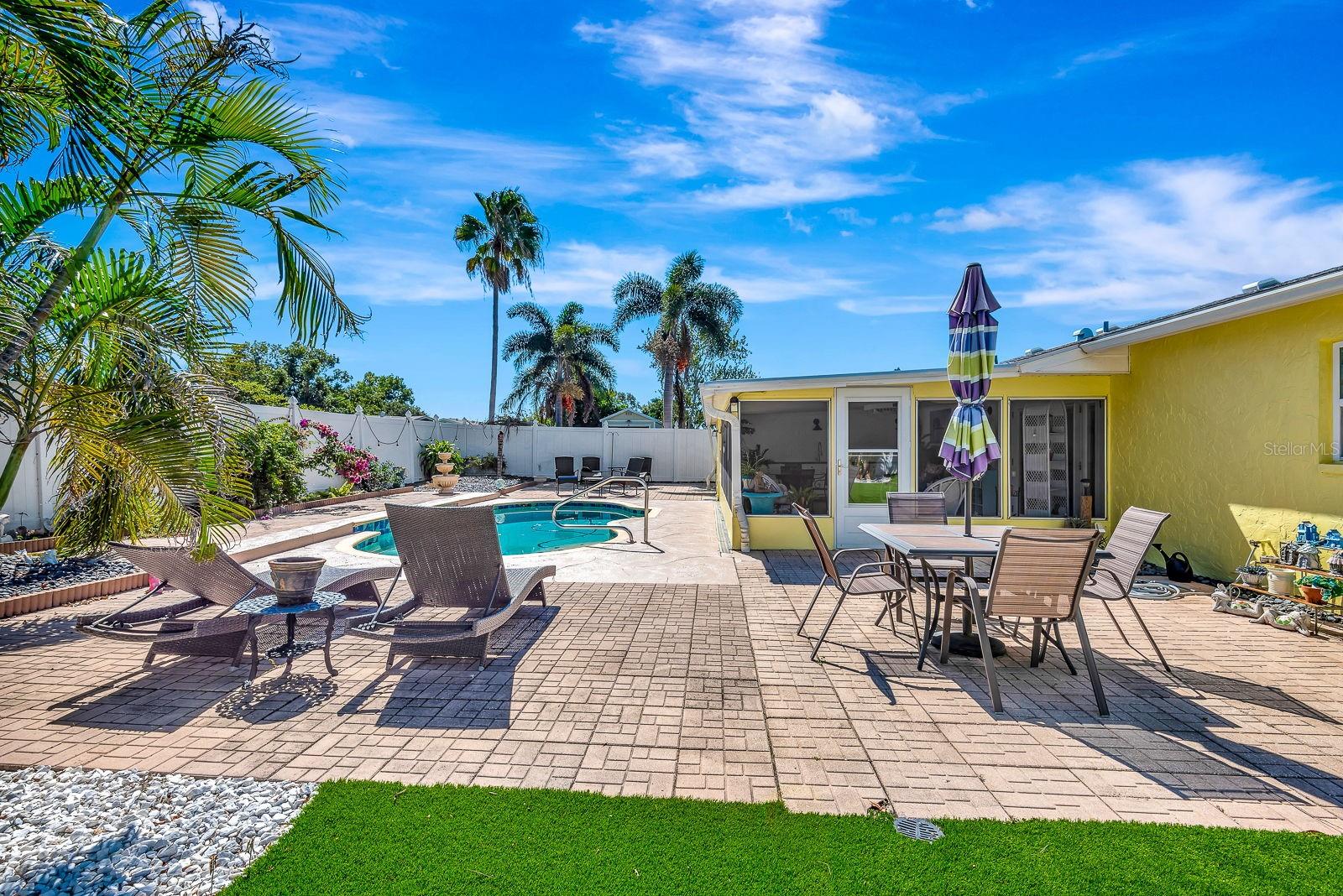 SANDPOINTE 1ST ADD - Residential