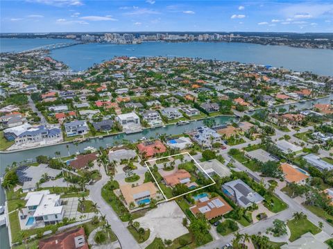 A home in SARASOTA