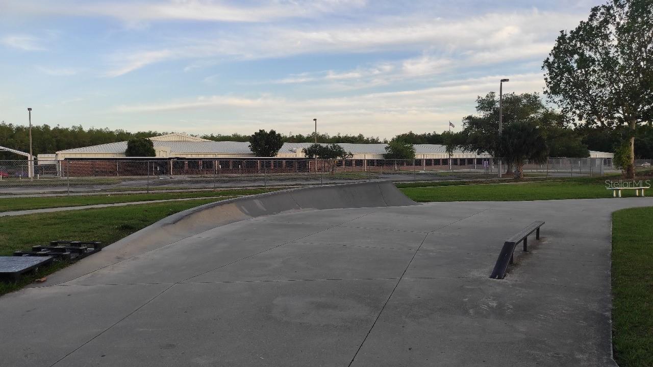 SHEFFIELD LAKESIDE ESTATES PH 03 - Residential Lease