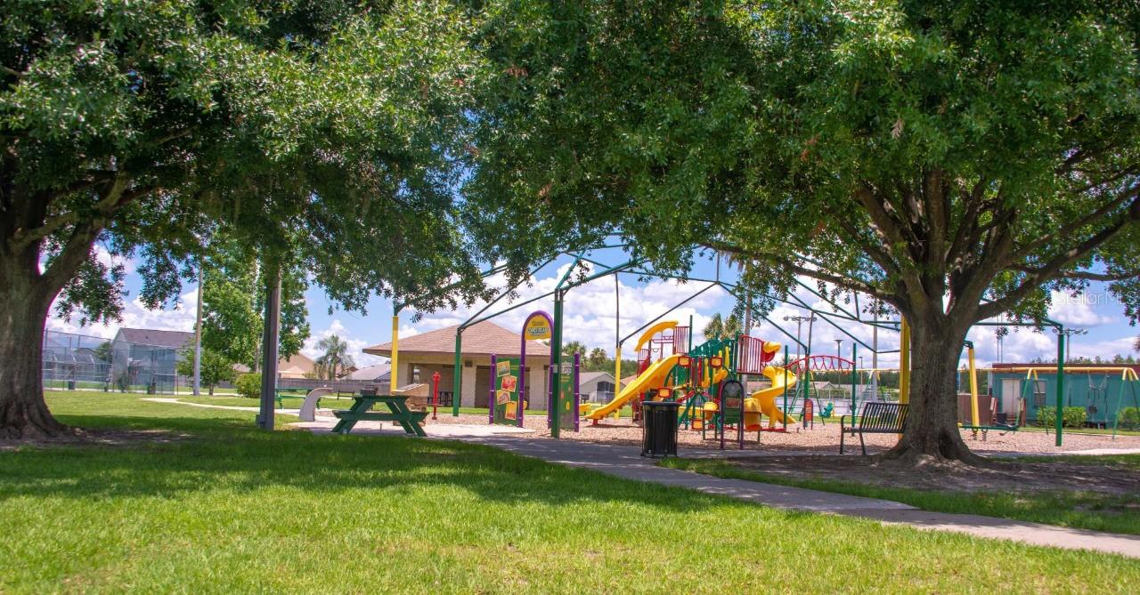 SHEFFIELD LAKESIDE ESTATES PH 03 - Residential Lease