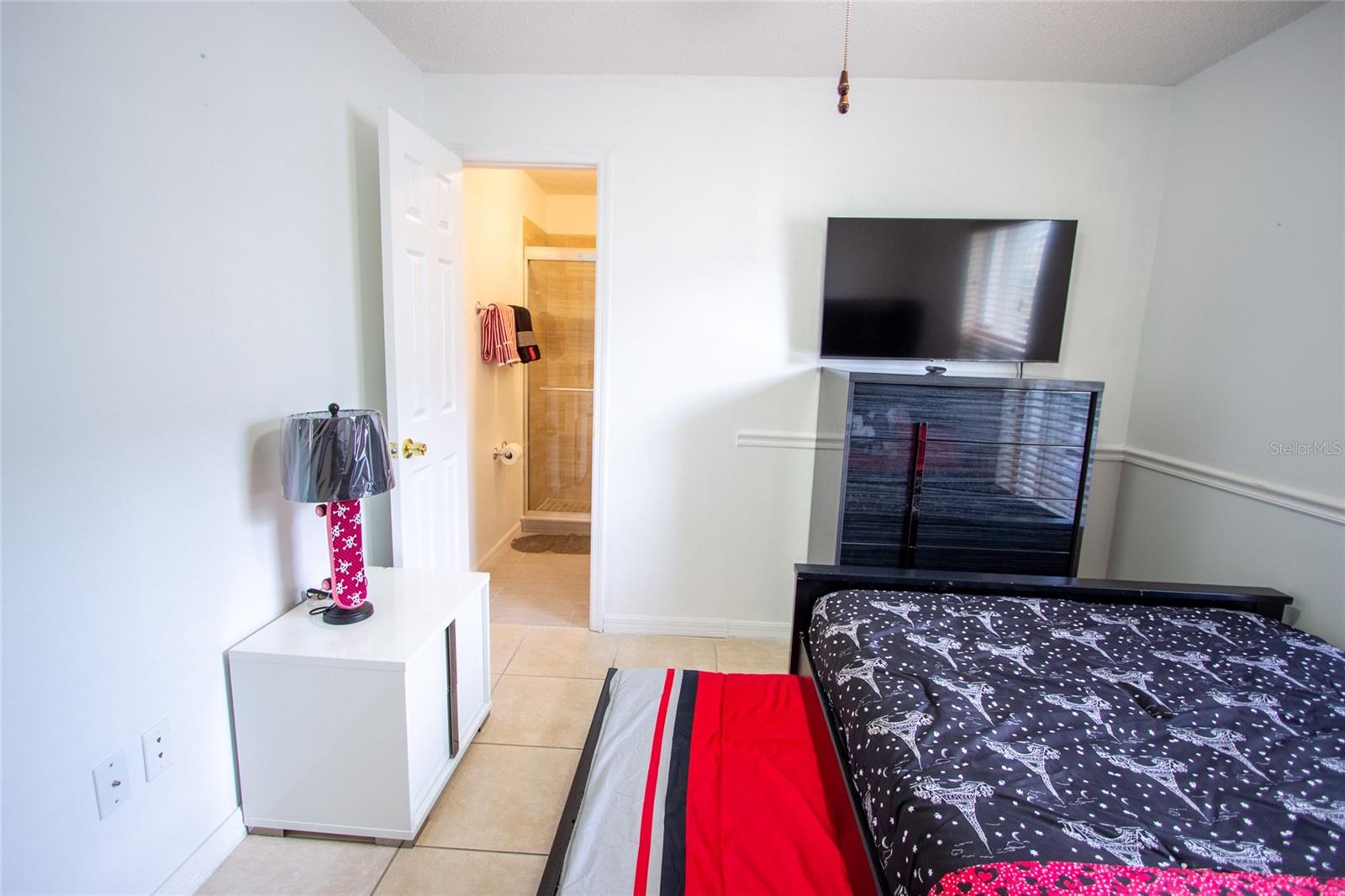 SHEFFIELD LAKESIDE ESTATES PH 03 - Residential Lease