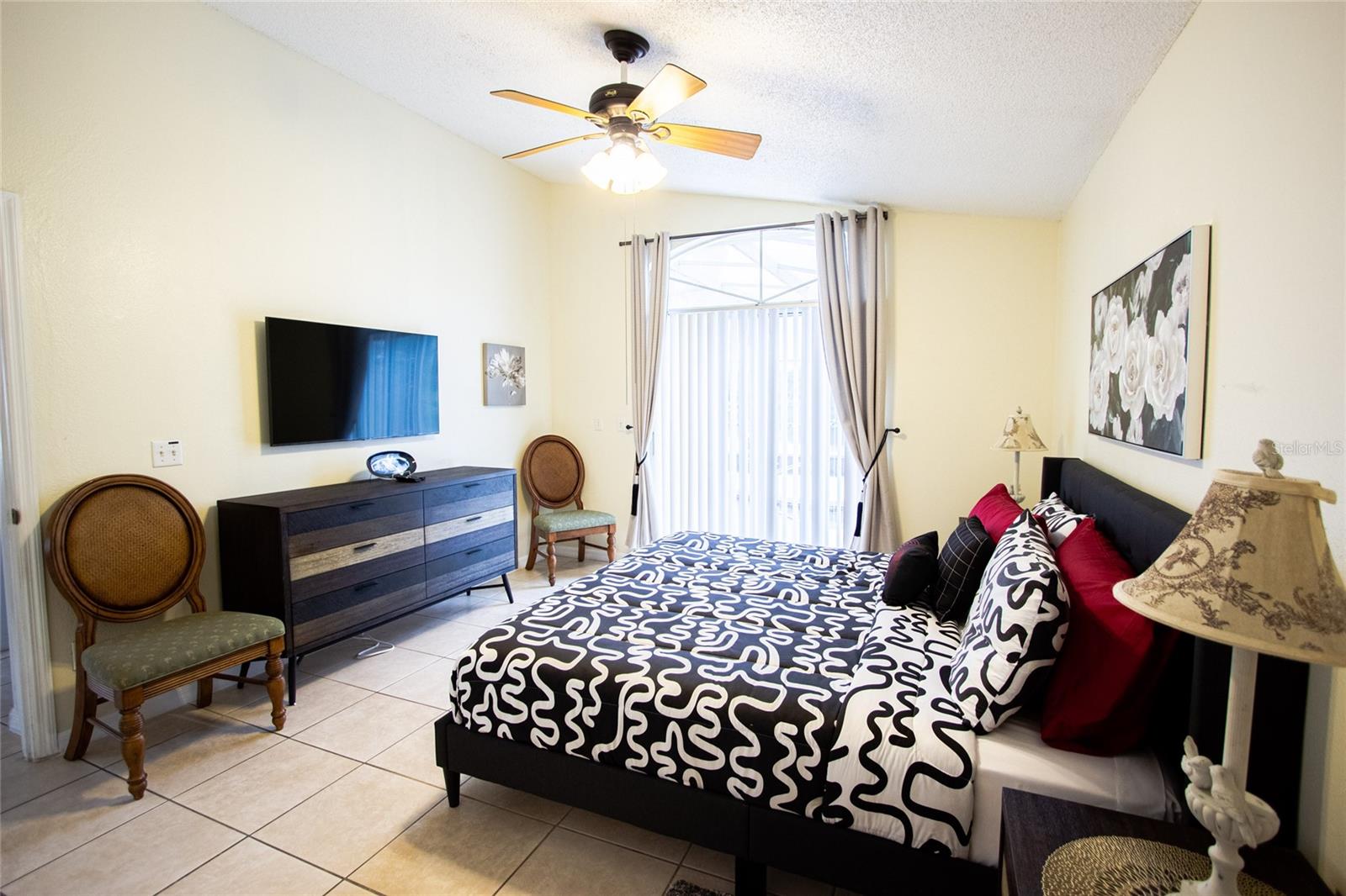 SHEFFIELD LAKESIDE ESTATES PH 03 - Residential Lease