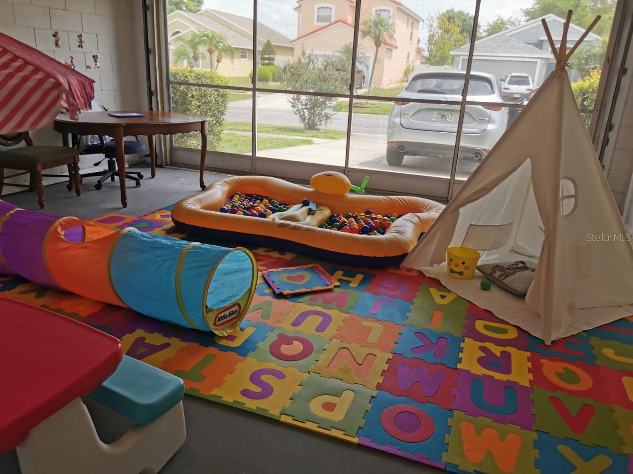 SHEFFIELD LAKESIDE ESTATES PH 03 - Residential Lease