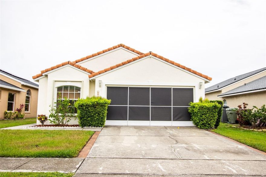 Beautiful fully furnished 3-bedroom home with a private pool in Kissimmee, Florida, featuring spacious living areas, beautiful lake Views, and a relaxing outdoor oasis, perfectly located near shopping, dining, and world-famous attractions for the ultimate Florida lifestyle.