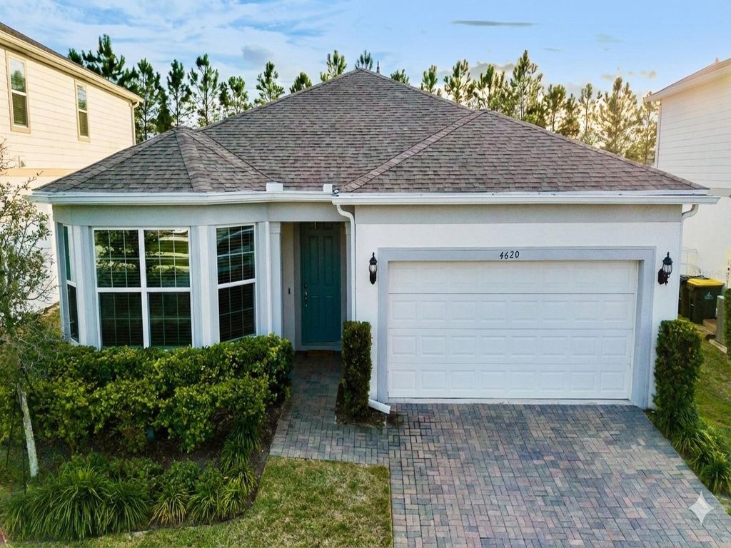 Photo of 4620 Gliding Wave St, Winter Garden, FL 34787 (MLS # O6370772)