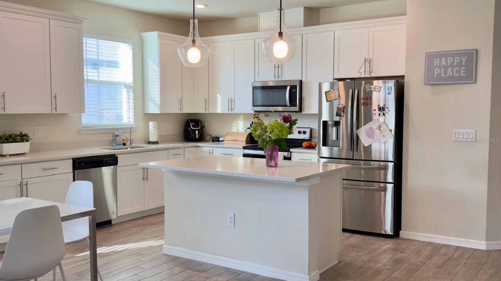 4620 GLIDING WAVE ST