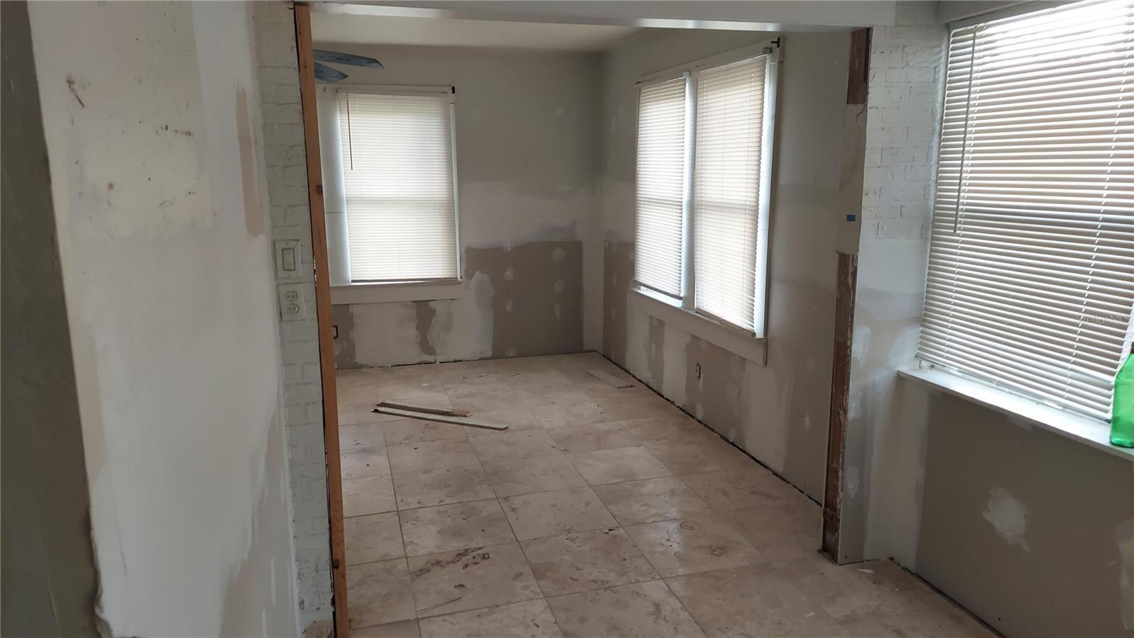 UZZLES ADD - Residential