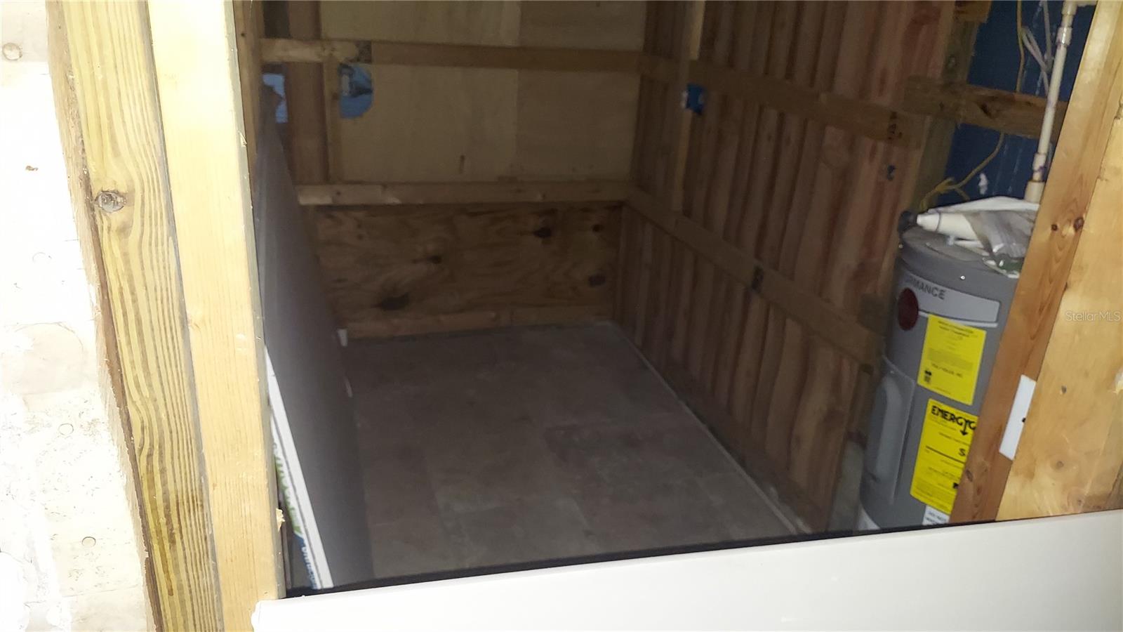 UZZLES ADD - Residential