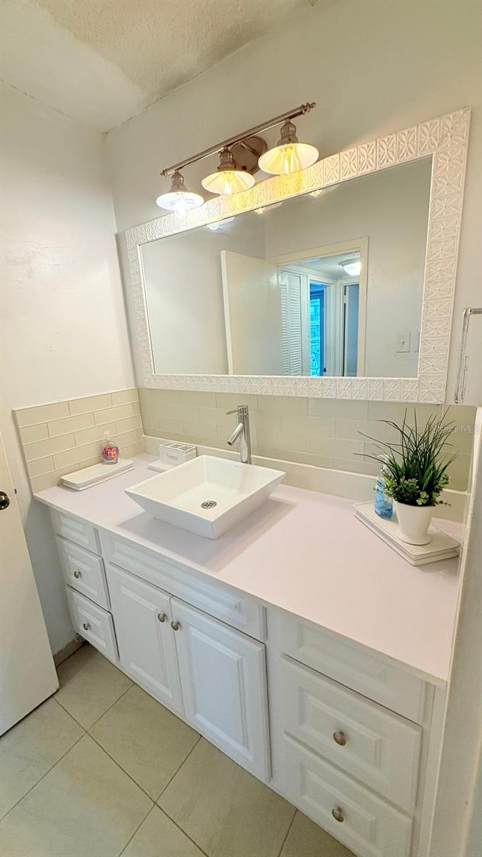 CORAL BEACH - Residential