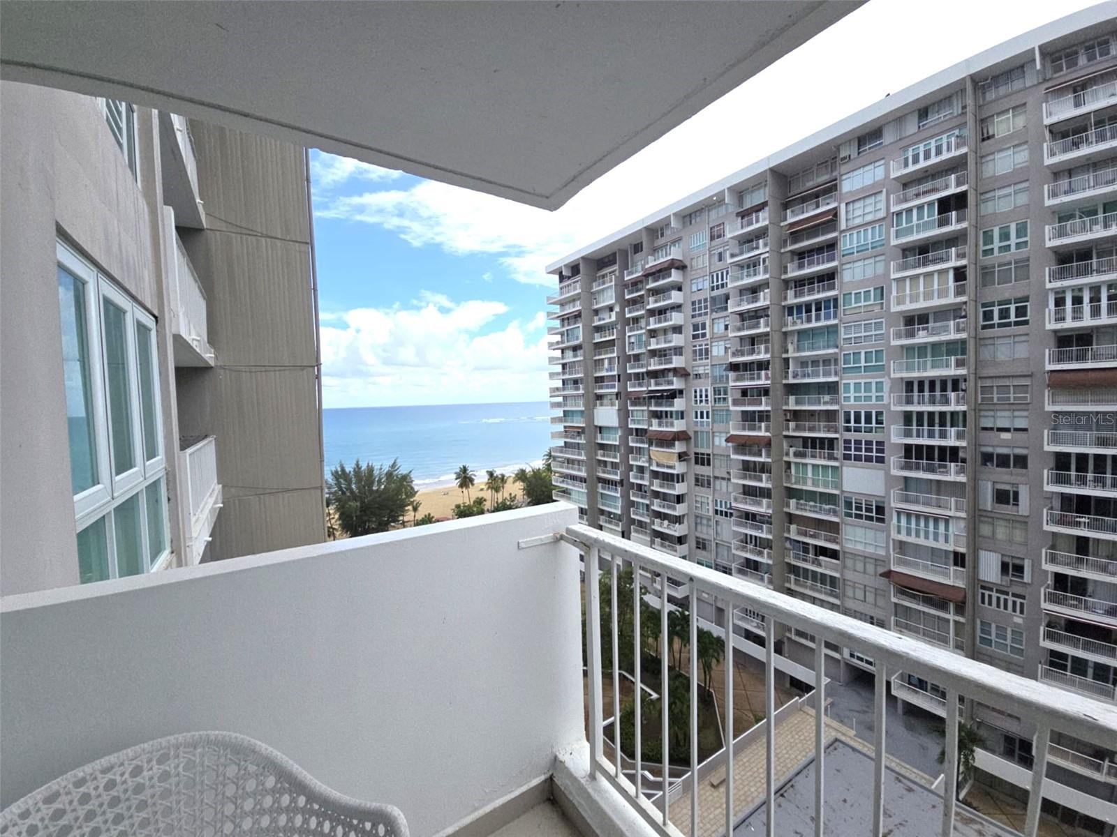 CORAL BEACH - Residential