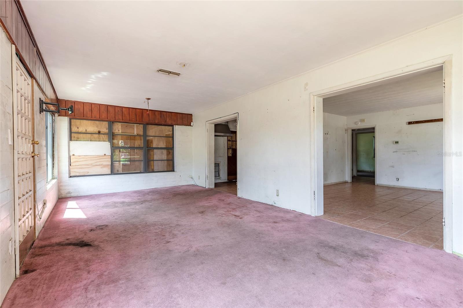 TUCKER 02 BLK 14 KINGSTON - Residential