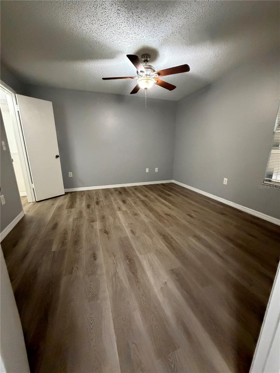 LANDING A CONDO - Residential