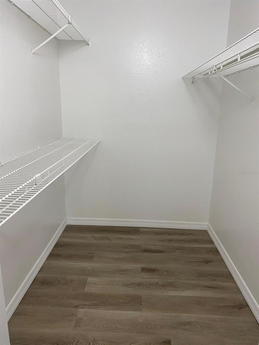 LANDING A CONDO - Residential