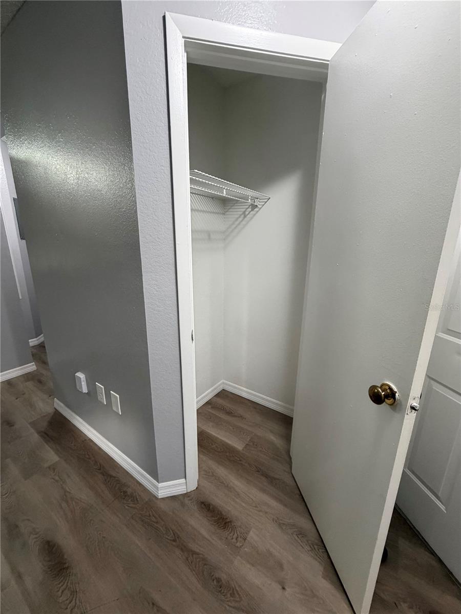 LANDING A CONDO - Residential