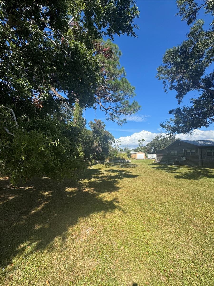 VAMO 3RD ADD TO - Land