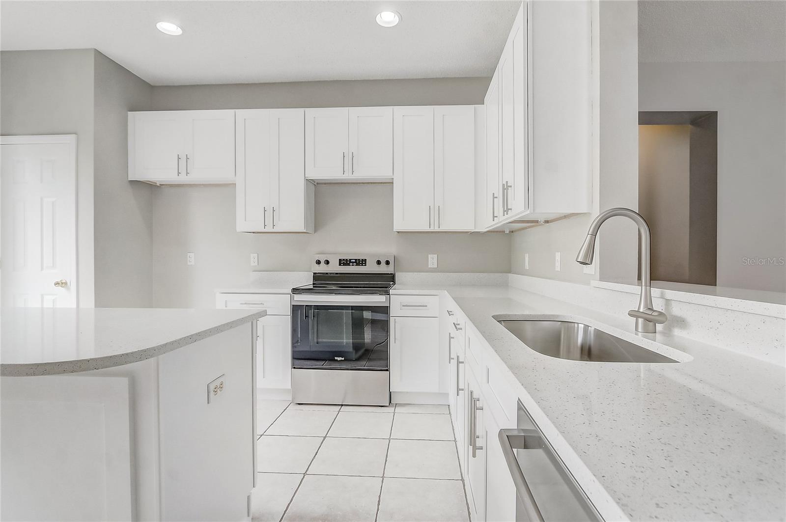SUNRISE LAKES PH I SUB - Residential
