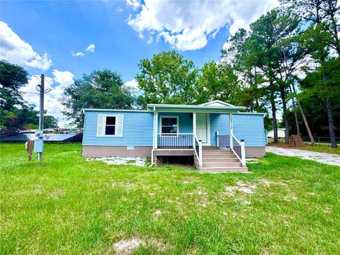 Photo of 10717 SE 129th Street, Belleview, FL 34420 (MLS # OM727374)