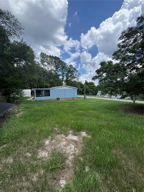 Tiny photo for 10717 SE 129th Street, Belleview, FL 34420 (MLS # OM727374)