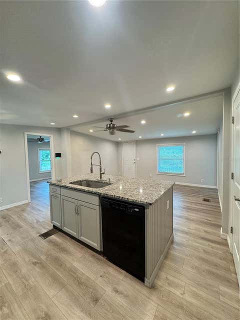 Tiny photo for 10717 SE 129th Street, Belleview, FL 34420 (MLS # OM727374)