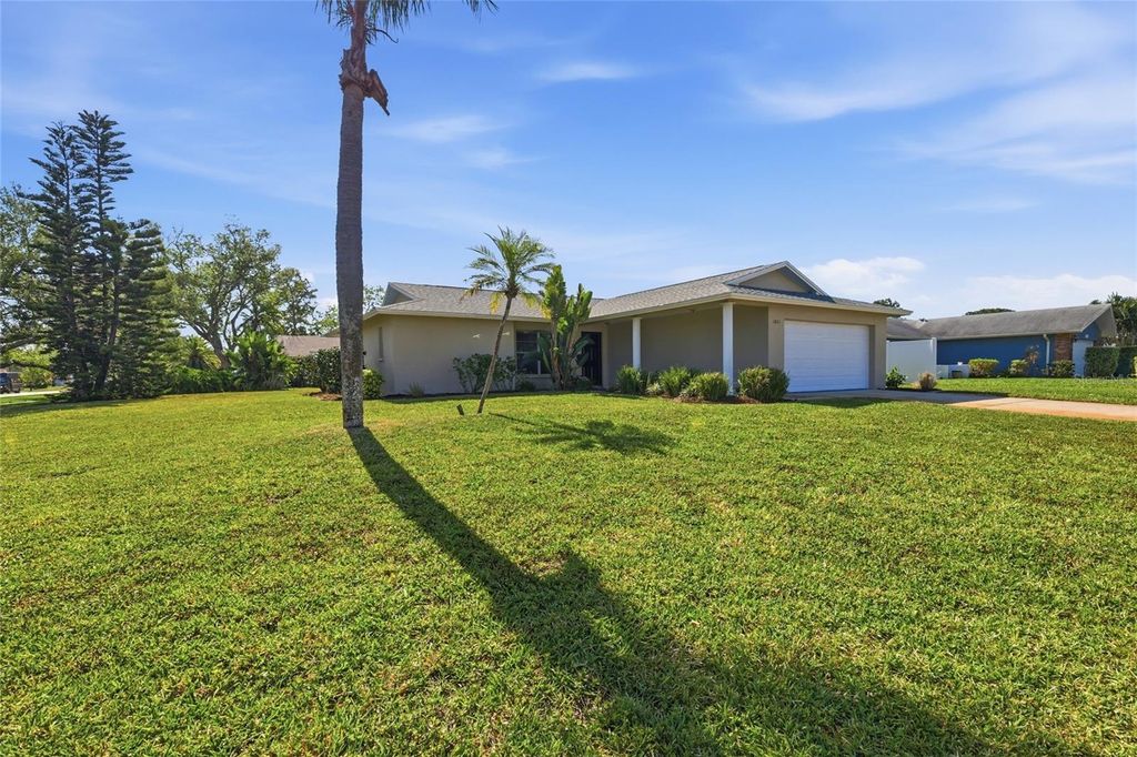 Photo of 1801 70th Street W, Bradenton, FL 34209 (MLS # A4692291)
