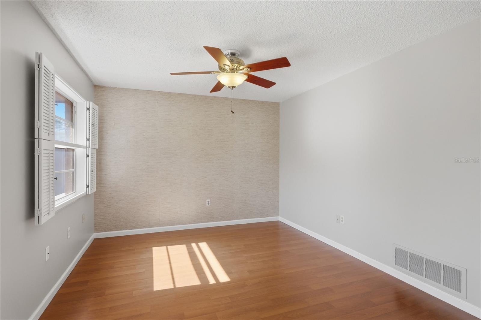 VILLAGE GREEN OF BRADENTON - Residential