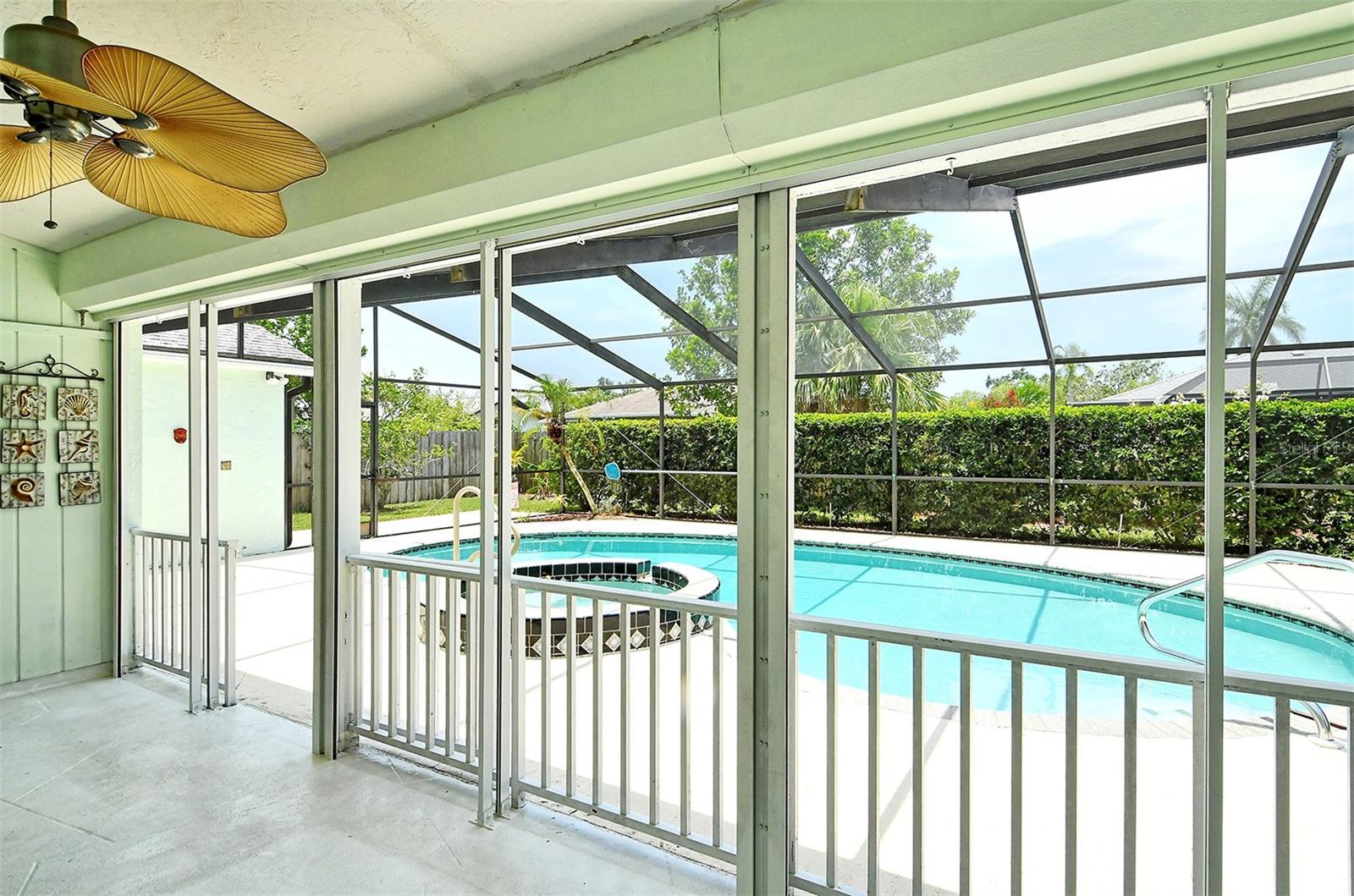 GULF GATE EAST - Residential