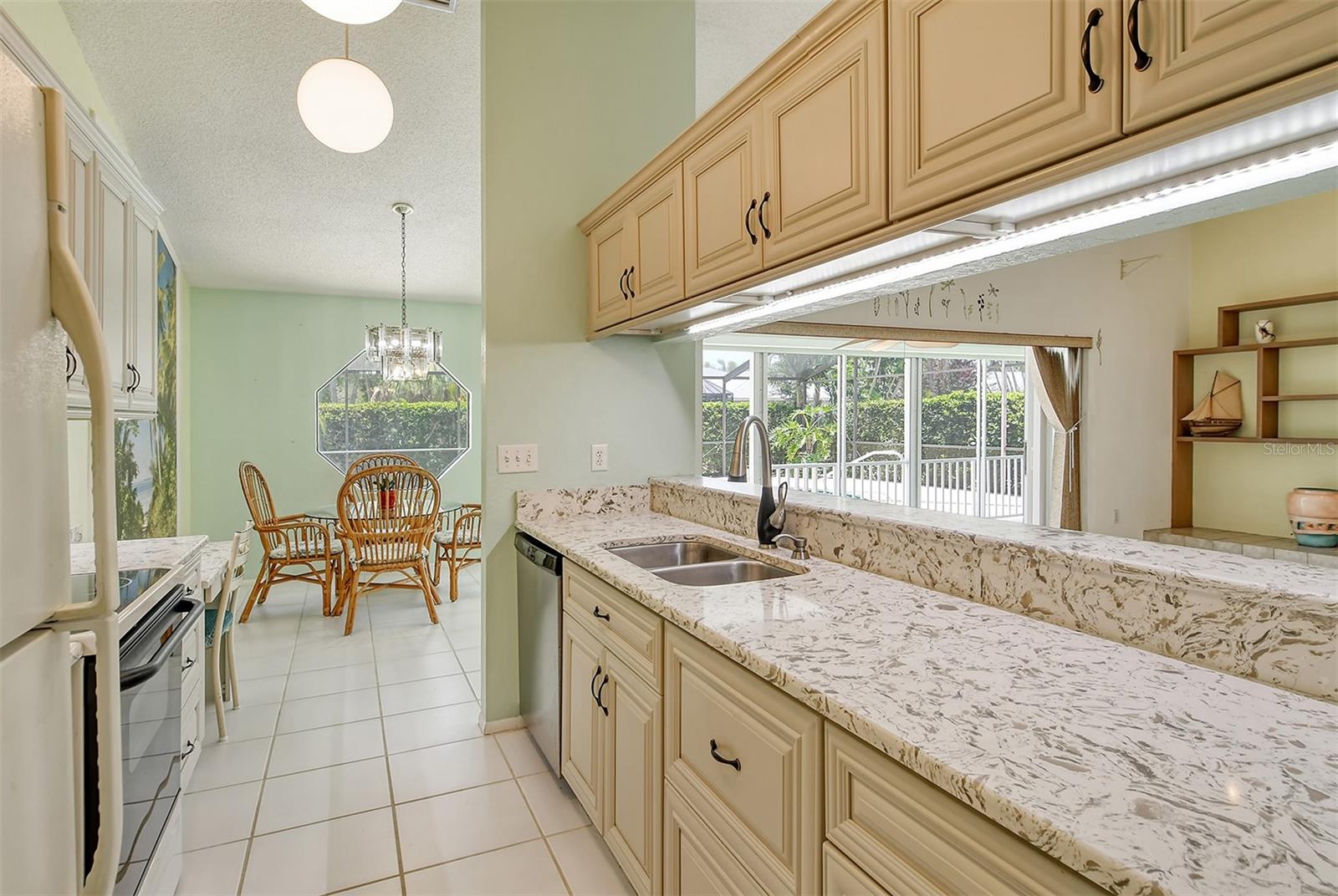 GULF GATE EAST - Residential