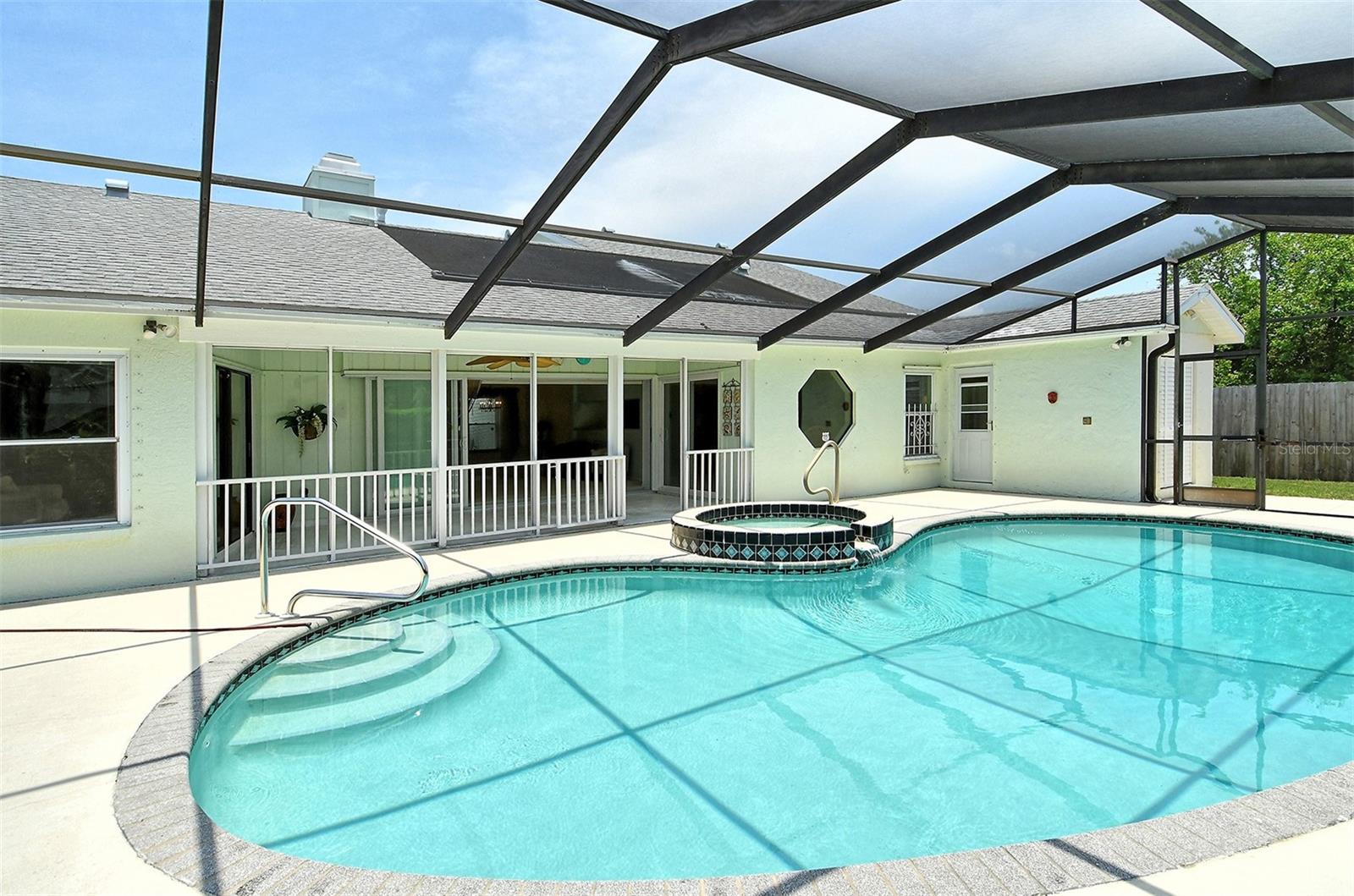 GULF GATE EAST - Residential