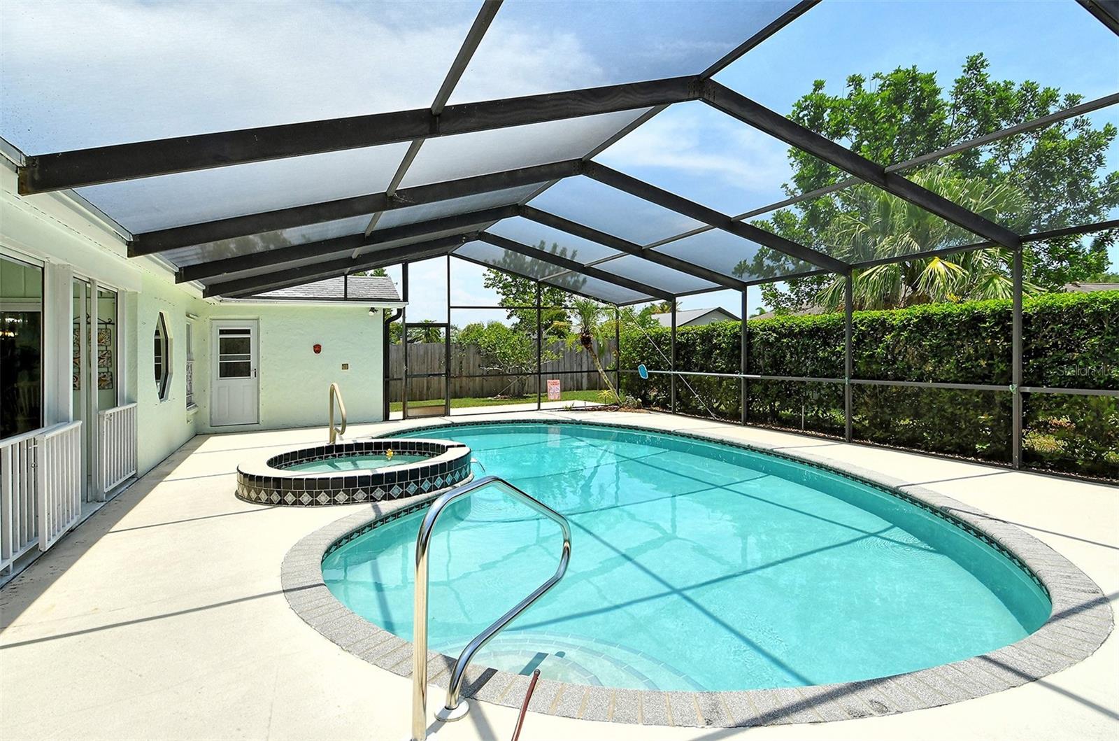 GULF GATE EAST - Residential