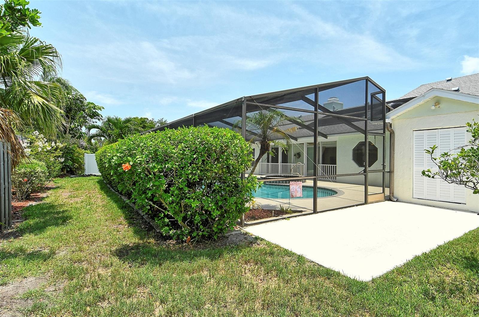 GULF GATE EAST - Residential