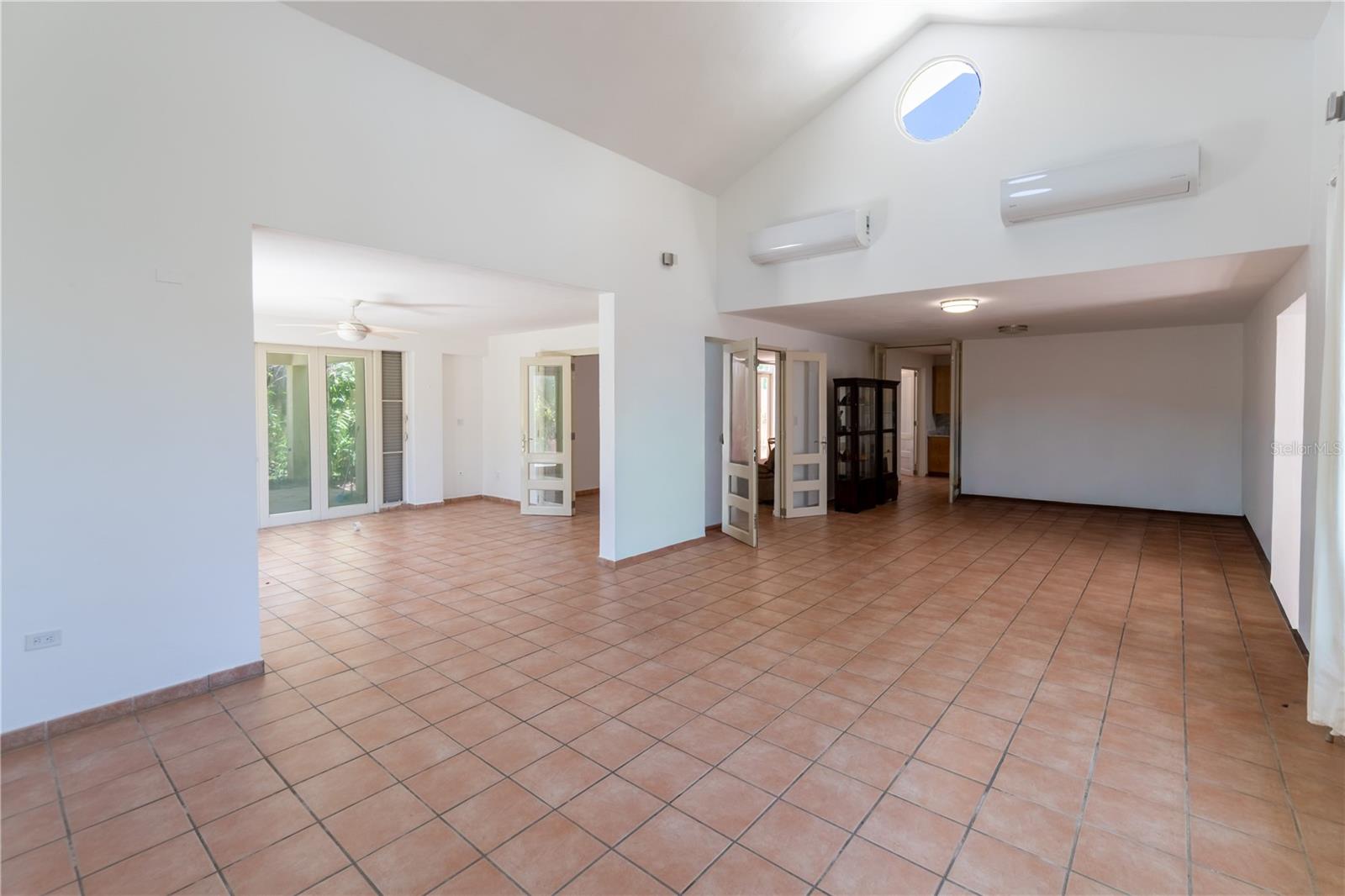 DORADO BEACH EAST - Residential