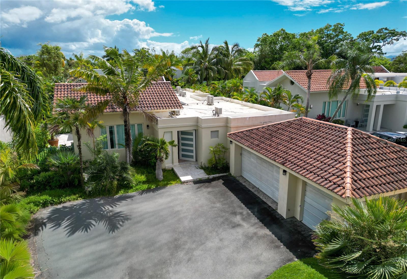 DORADO BEACH EAST - Residential